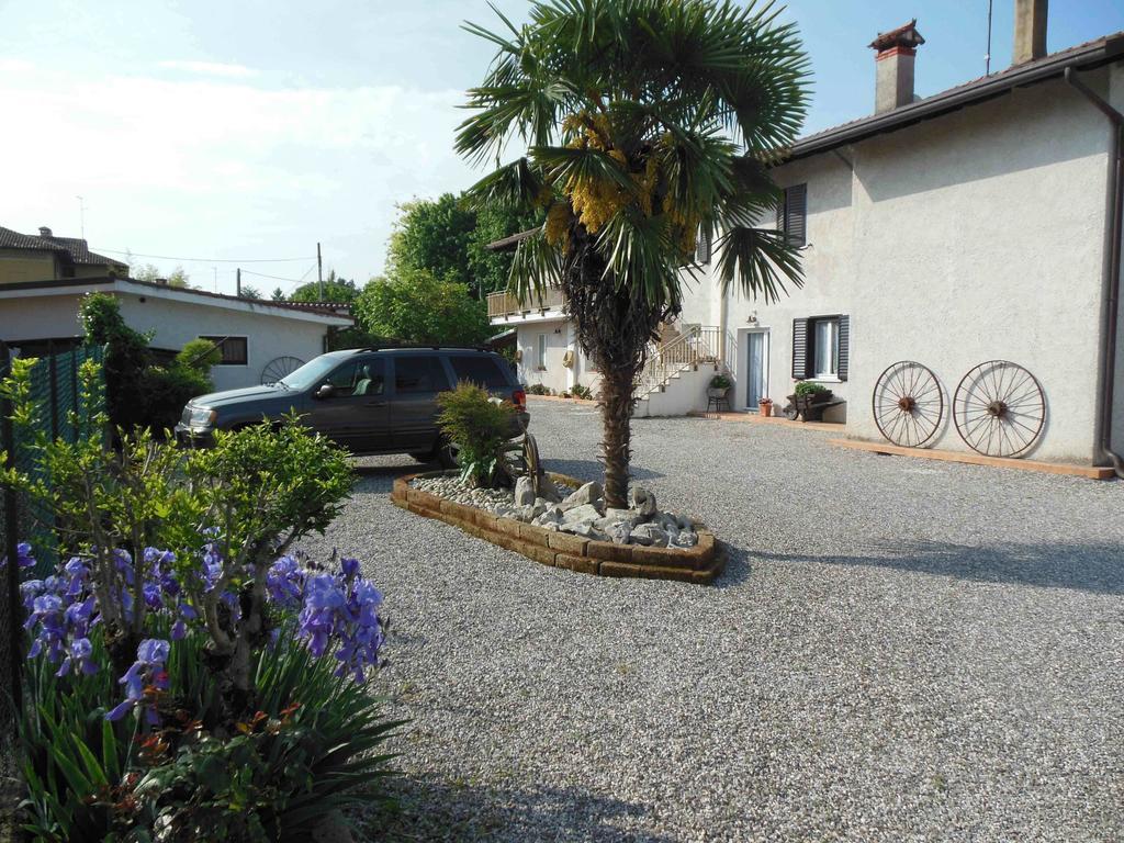 Al Pic De Corone Bed & Breakfast Terzo d' Aquileia Exterior photo